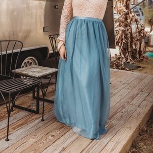 Skirt fits like L-Xl